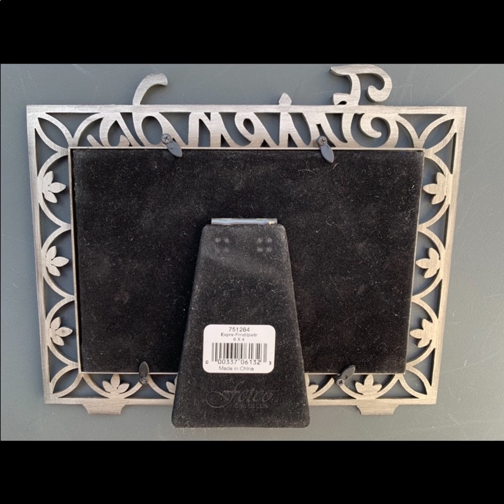 Friends Frame - Picture 5 of 6